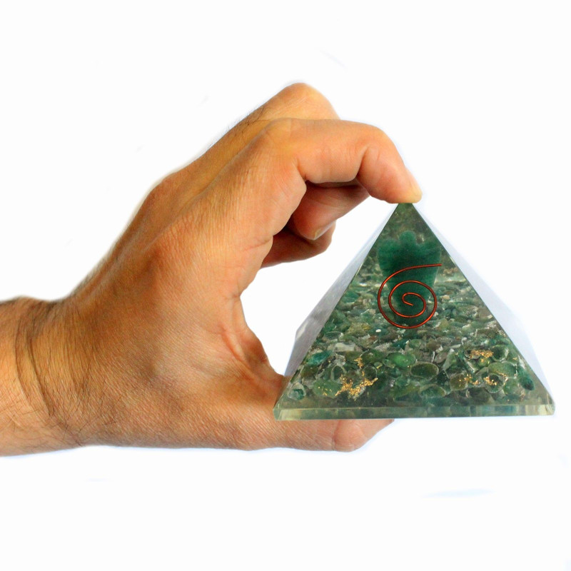 Grande pyramide d'orgonite 70 mm - Ange