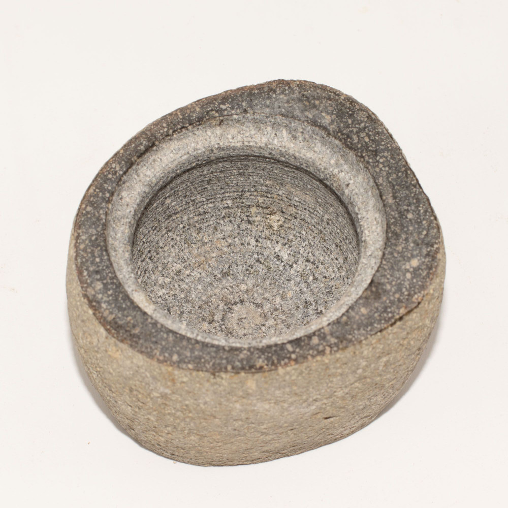 Pot de mise à la terre en pierre de rivière naturelle - Petit (env. 9x7cm)