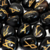 Runes indiennes en pochette - Onyx noir