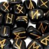 Ensemble de pierres runiques dans une pochette - Agate noire