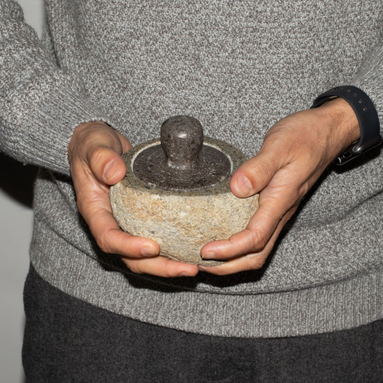 Pot de mise à la terre en pierre de rivière naturelle - Moyen (environ 12 x 8 cm)