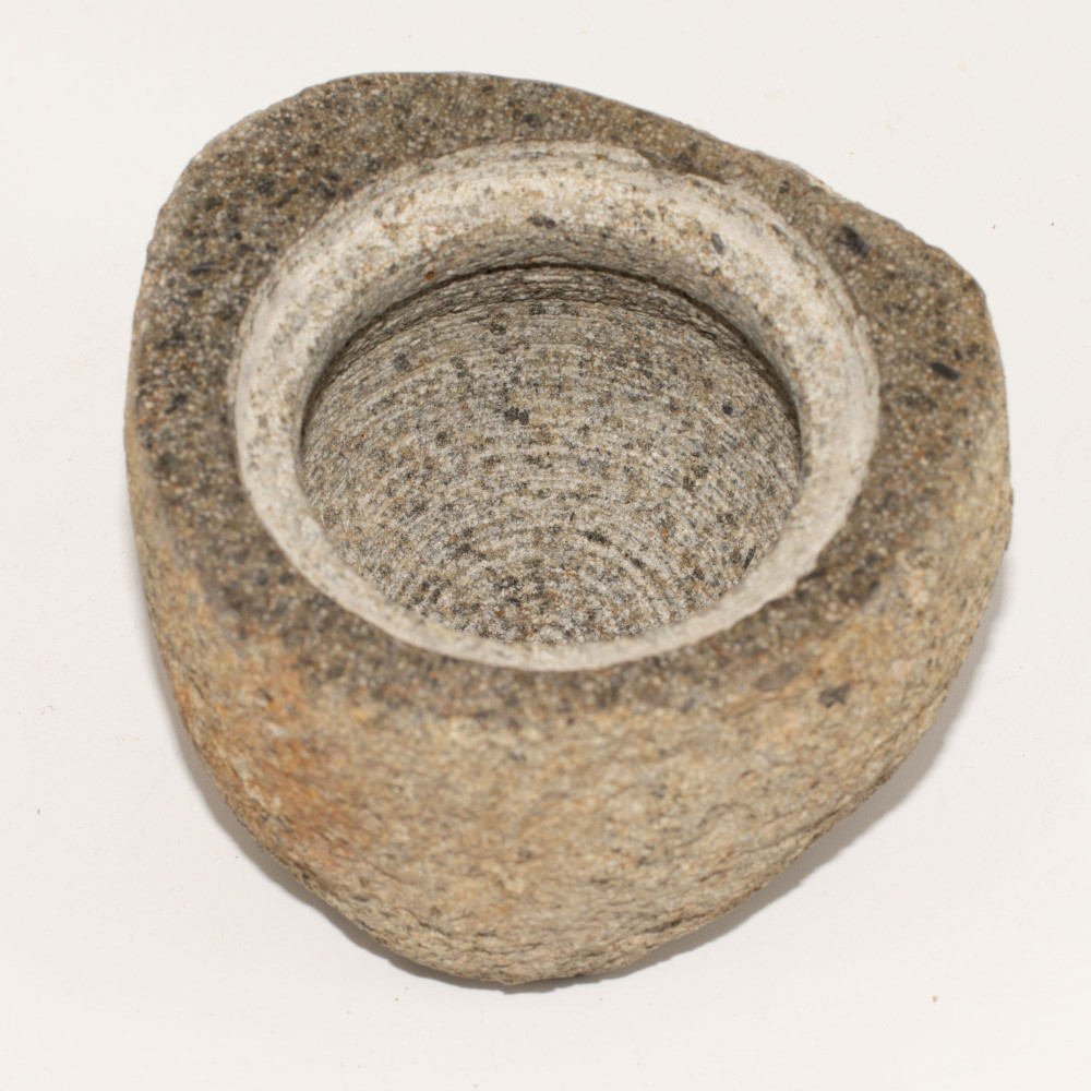Pot de mise à la terre en pierre de rivière naturelle - Moyen (environ 12 x 8 cm)