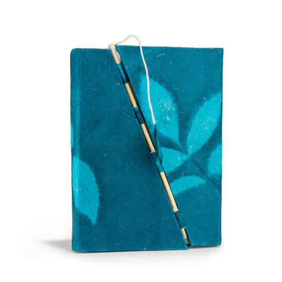 Carnet Lokta Bold Floral à cadenas en bambou - Format moyen (15 x 12 cm) - 45 feuilles - Bleu nuit