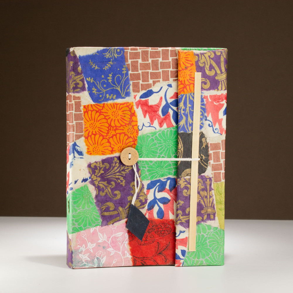 Carnet patchwork Lokta - Grand format (21 x 15 cm) - 45 feuilles - Marque-page inclus - Multicolore
