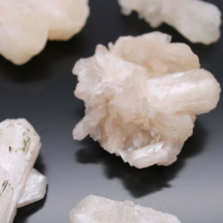Combinaison de stilbite et d'appophylite 20-30 mm