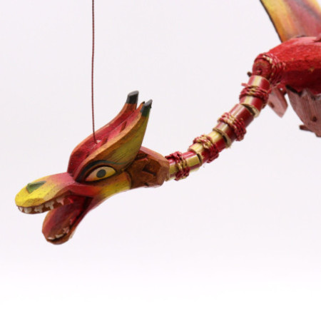 Mobile Dragon Noix de Coco Rouge 37cm