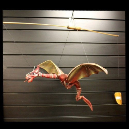 Grand mobile dragon rouge en noix de coco 46 cm