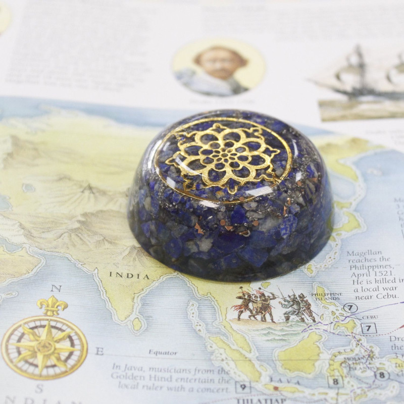 Blocs d'alimentation de bureau en orgonite - Lapis Dome