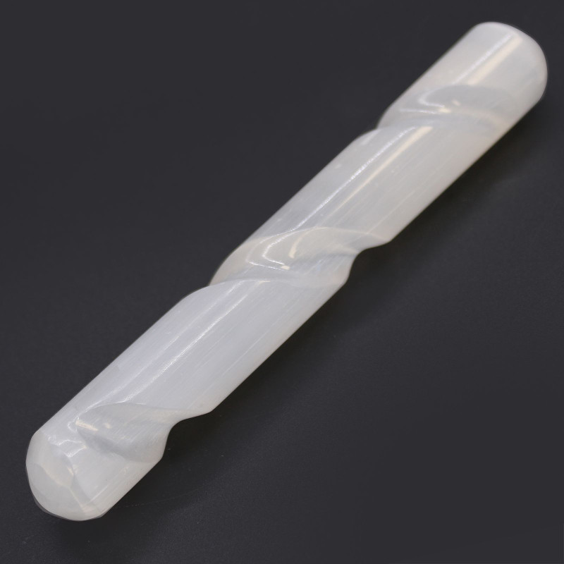 Baguette spirale en sélénite - 16 cm (arrondie aux deux extrémités)