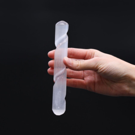 Baguette spirale en sélénite - 16 cm (arrondie aux deux extrémités)