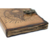 Carnet de notes en cuir avec pentagone et crâne avec détails de brûlures (18 x 13 cm)