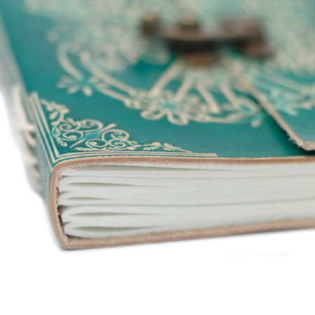 Carnet de notes en cuir vert Peace avec cadenas (18 x 13 cm)