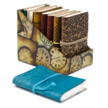 Mini carnet en cuir assorti (10x7,5 cm) - 1 pièce