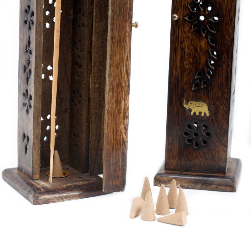 Tour d'encens carrée - Incrustations en laiton - Bois de manguier