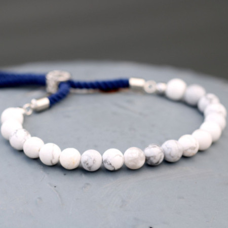 Bracelet en fil bleu marine plaqué argent 925 avec pierres précieuses - Howlite blanche