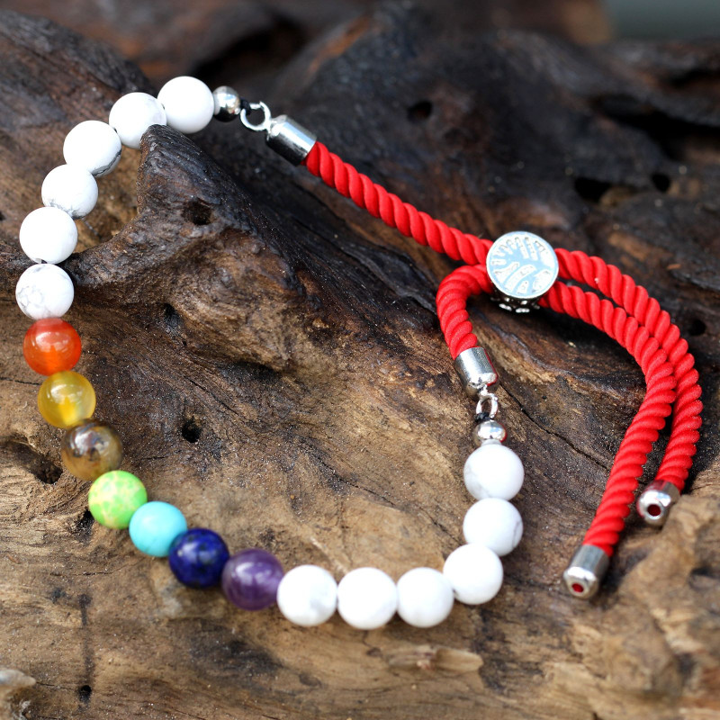Bracelet en fil rouge royal plaqué argent 925 avec pierres précieuses - Chakra Howlite blanche