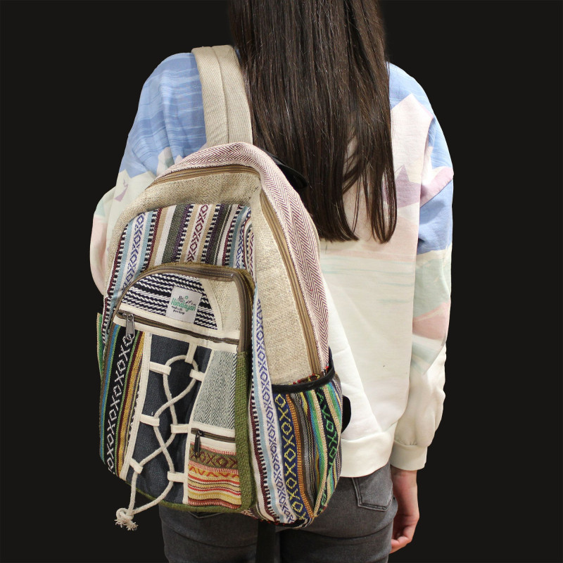 Grand sac à dos en chanvre - Style corde et poches