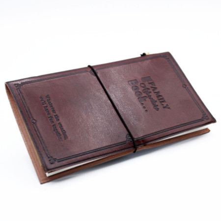 Journal en cuir fait main - Notre livre d'aventures familiales - Marron (80 pages)