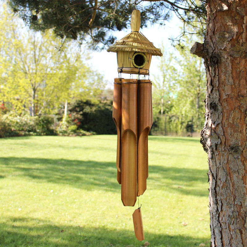 Grand nichoir rond en jonc de mer avec carillons 56 x 20 cm