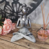 Figurine Yoga Lady - Argent et Blanc 24 cm