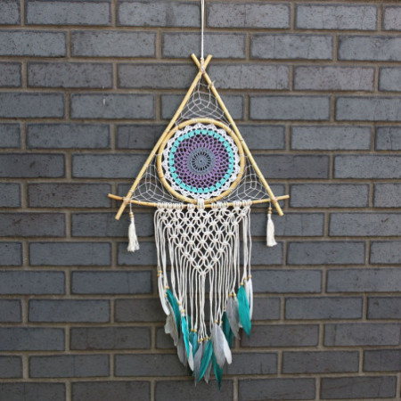Capteur de rêves de protection - Grande pyramide en macramé blanc/turquoise