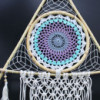 Capteur de rêves de protection - Grande pyramide en macramé blanc/turquoise